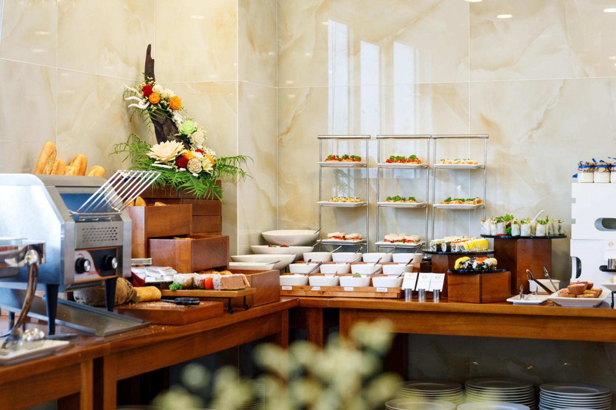 Champton Hanoi Hotel Екстер'єр фото