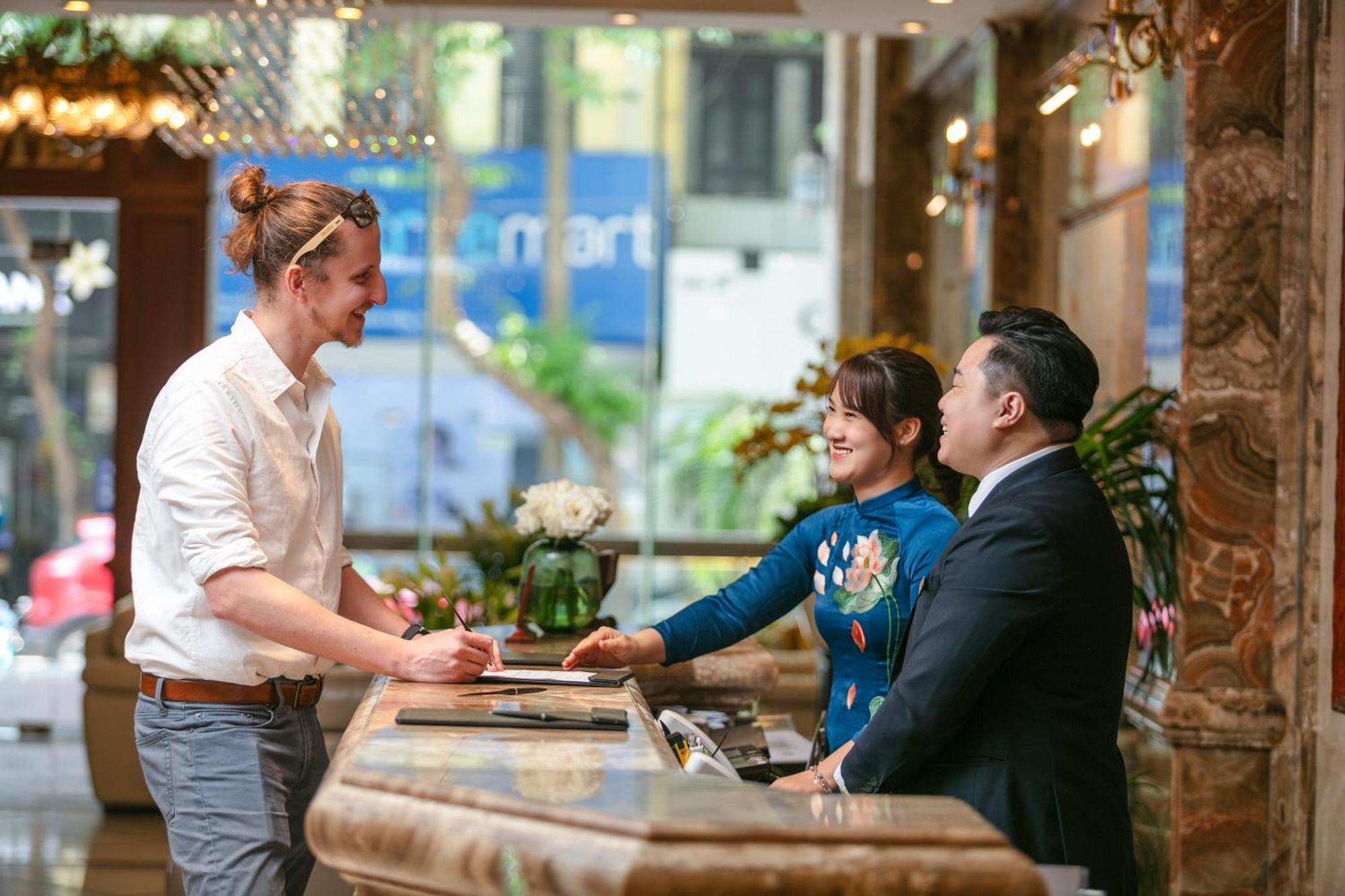 Champton Hanoi Hotel Екстер'єр фото